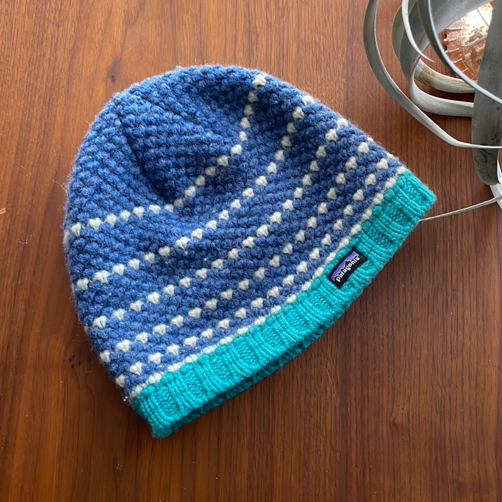 Patagonia hat/beanie.